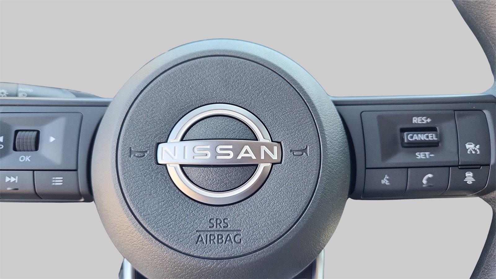 2026 Nissan Kicks SV photo 27