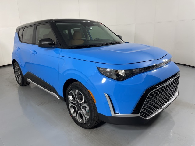 2025 Kia Soul EX photo 2