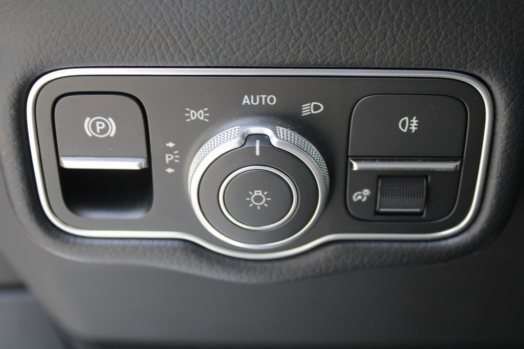 2025 Mercedes Benz G 550 photo 18