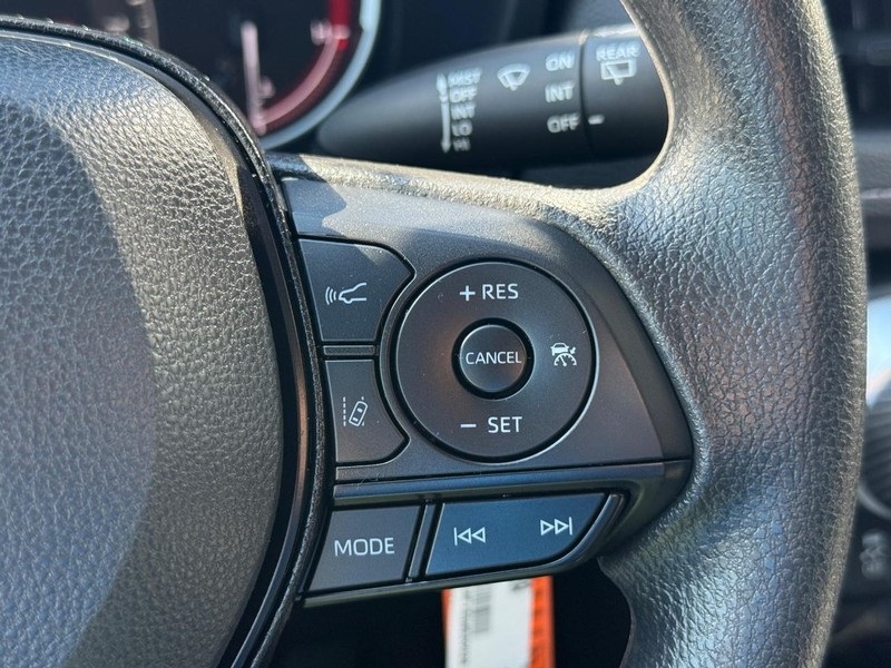 2025 Toyota RAV4 LE photo 20