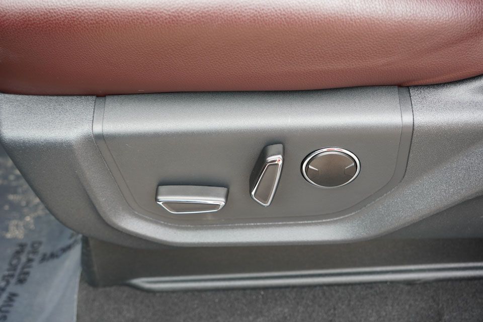 2024 Ford Expedition Limited photo 27