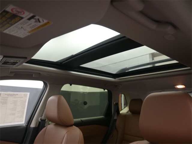 2026 Nissan Rogue Platinum photo 3