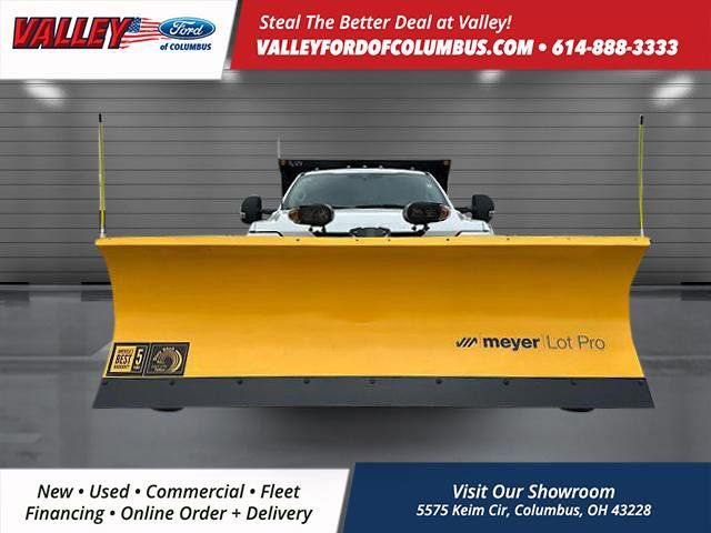 2024 Ford F-550 photo 2