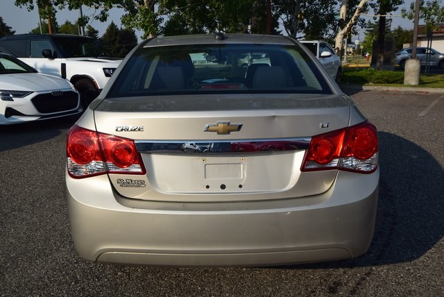 2016 Chevrolet Cruze photo 4