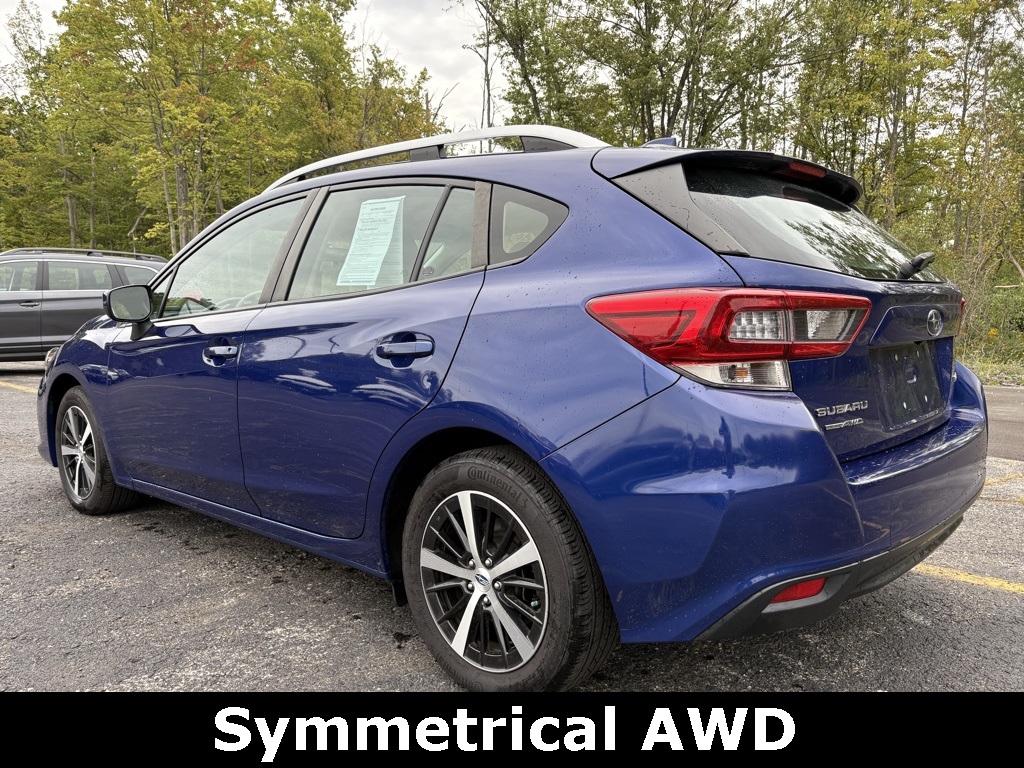 2022 Subaru Impreza Premium photo 3