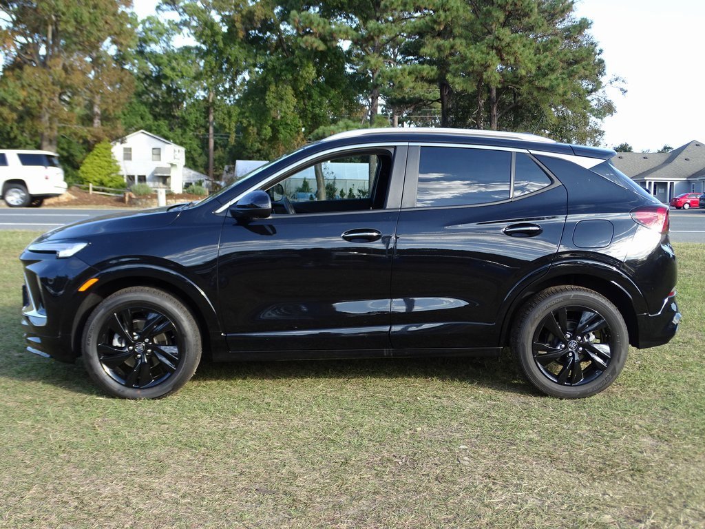 2024 Buick Encore GX Sport Touring photo 3