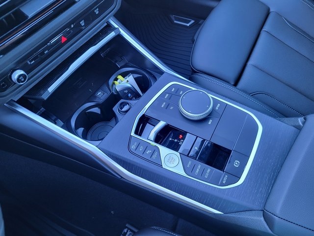 2025 Bmw 330i photo 19