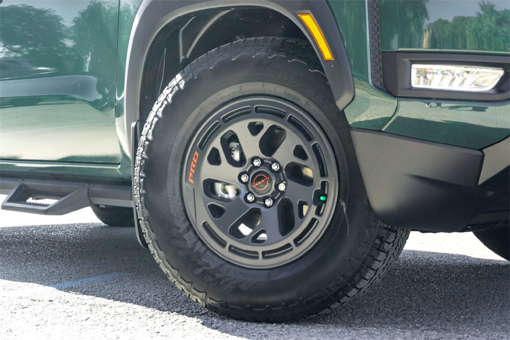 2026 Nissan Frontier PRO-X photo 2