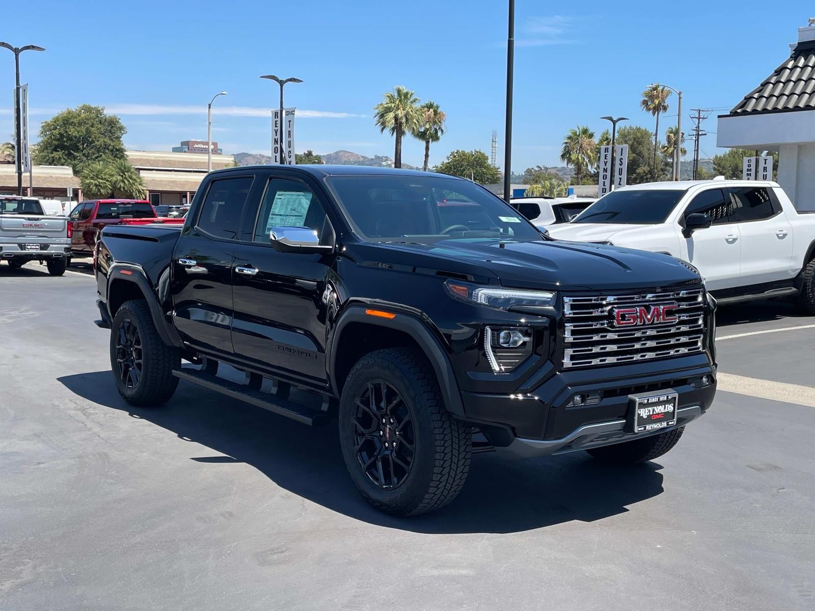 2025 Gmc Canyon Elevation photo 2