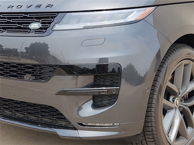 2025 Land Rover Range Rover Sport SE photo 8