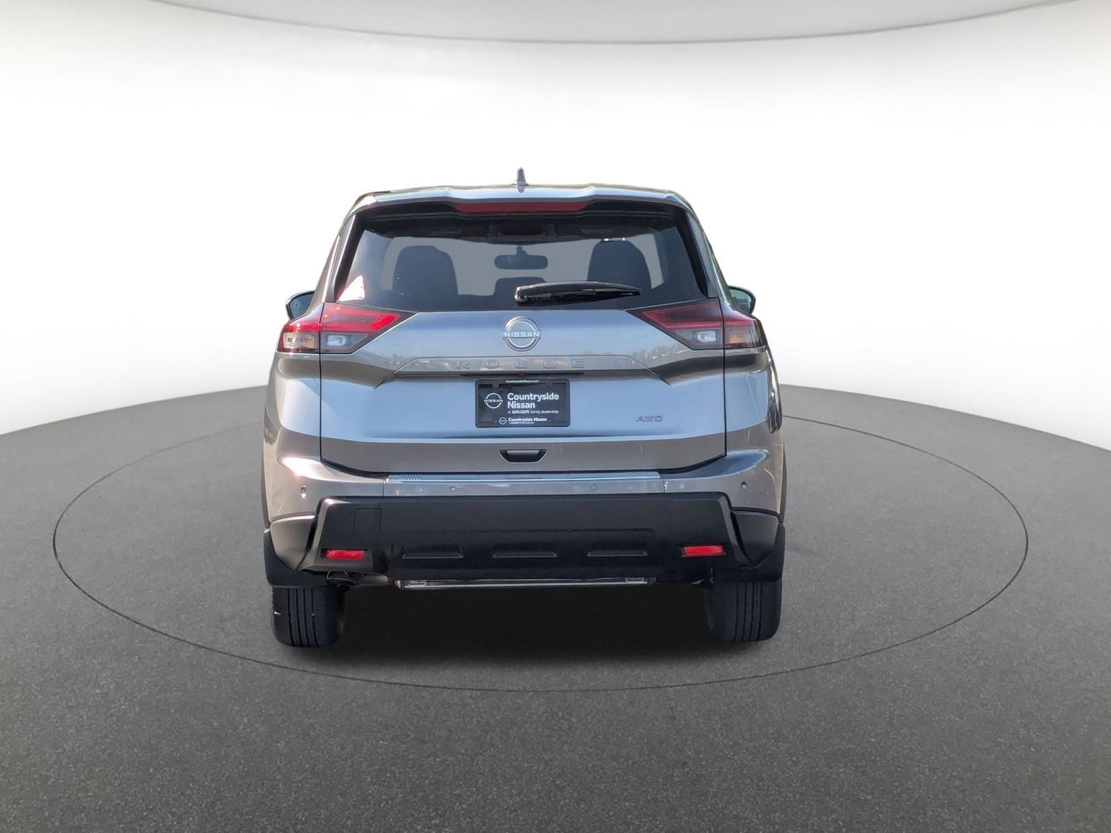 2026 Nissan Rogue SV photo 5