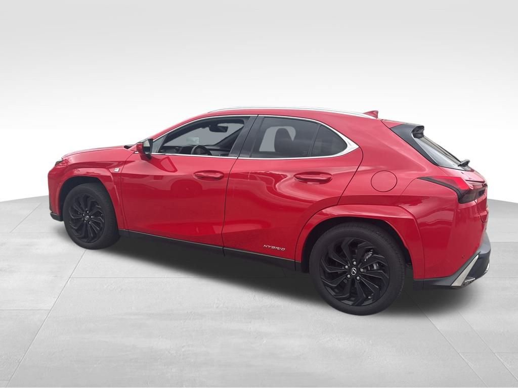 2022 Lexus UX 250h F SPORT photo 17