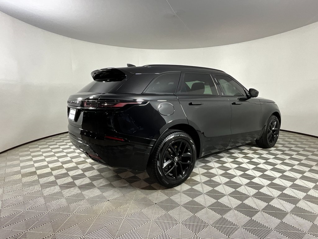 2026 Land Rover Range Rover Velar SE photo 3