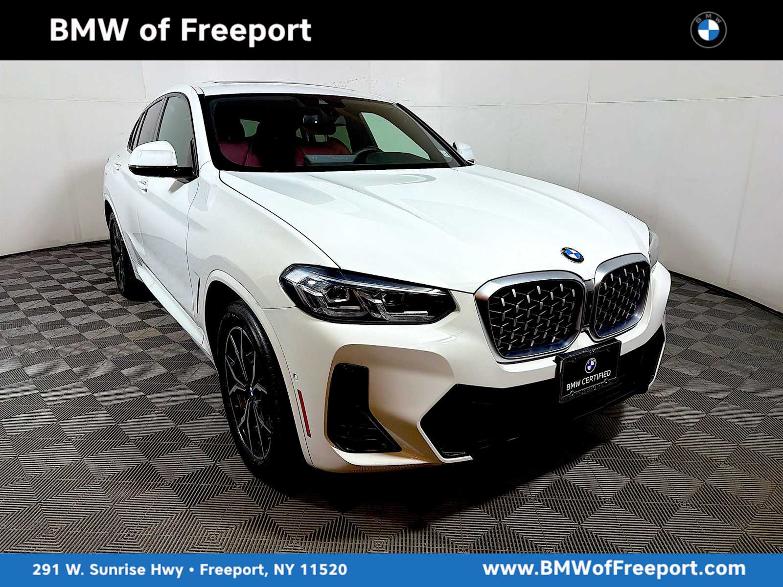 2024 BMW X4 30i's photo