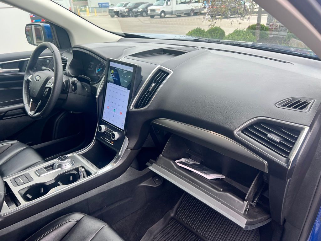 2022 Ford Edge Titanium photo 34