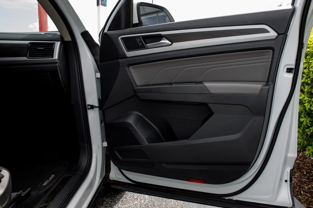 2022 Volkswagen Atlas V6 SE Technology photo 33