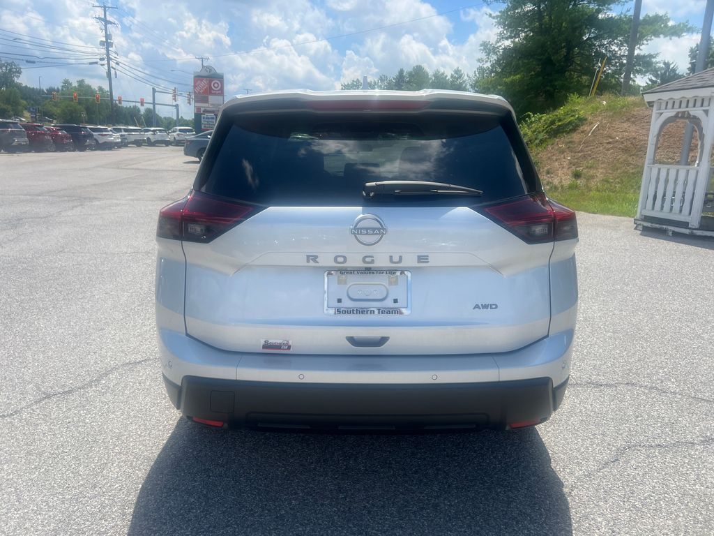 2025 Nissan Rogue SV photo 3