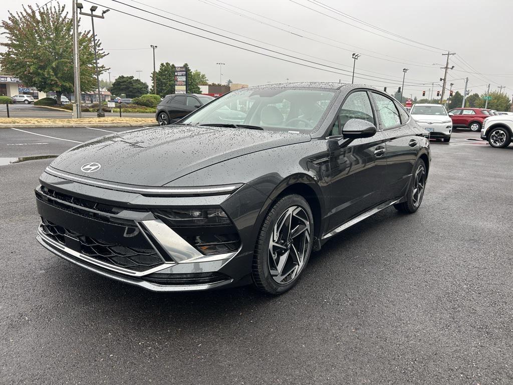 2026 Hyundai Sonata SEL Sport photo 4