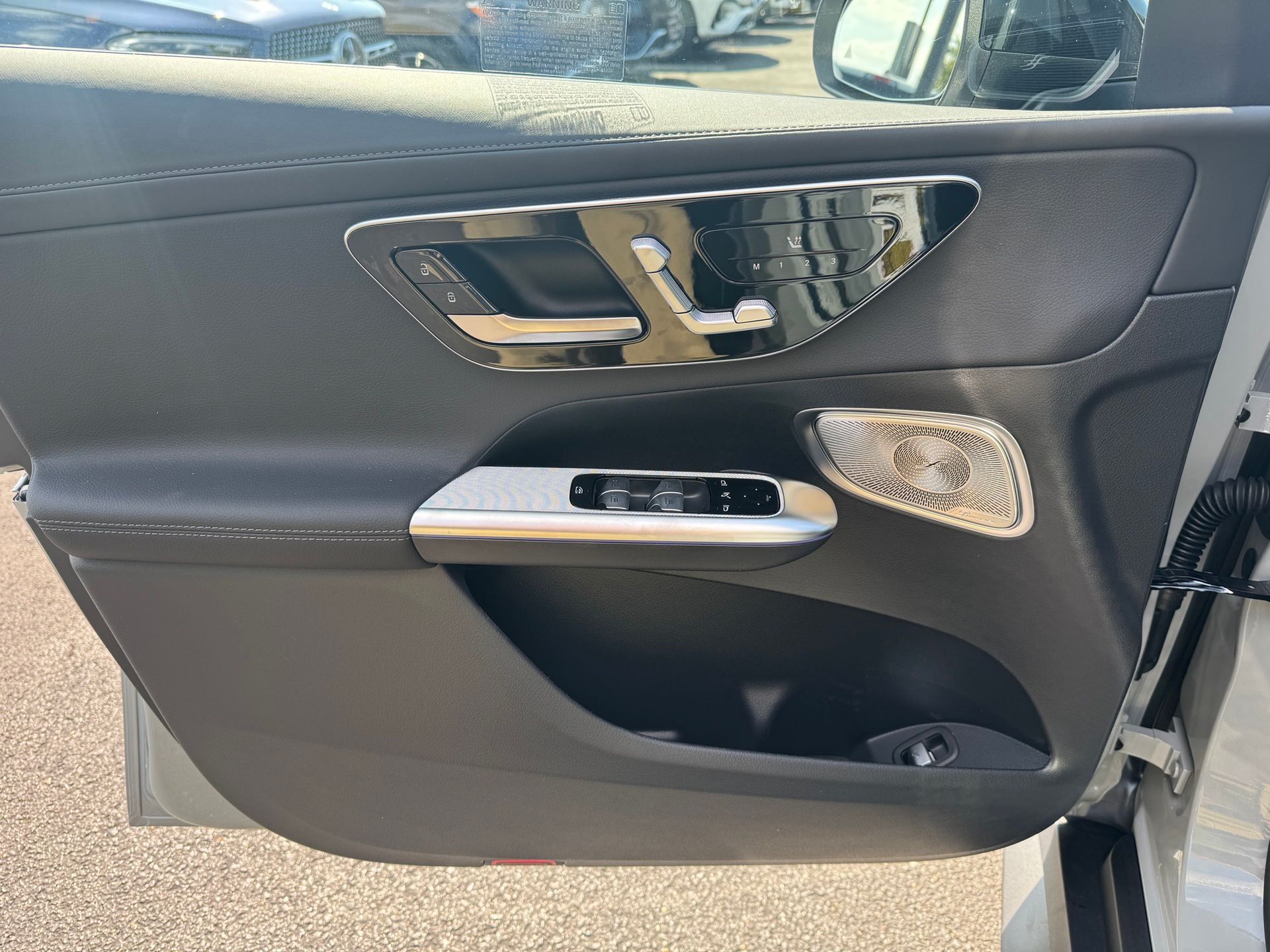2026 Mercedes Benz GLC 300 4MATIC photo 3