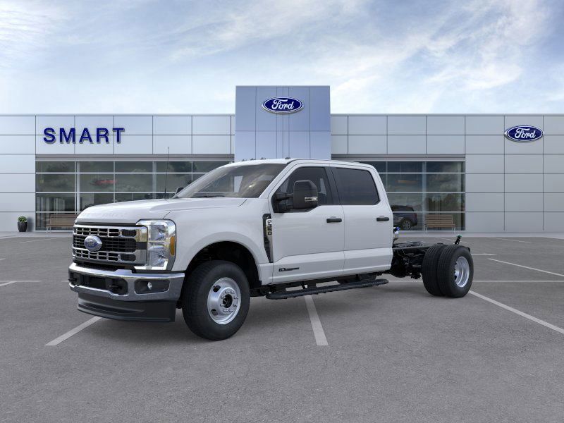 2026 Ford F-350 photo 2