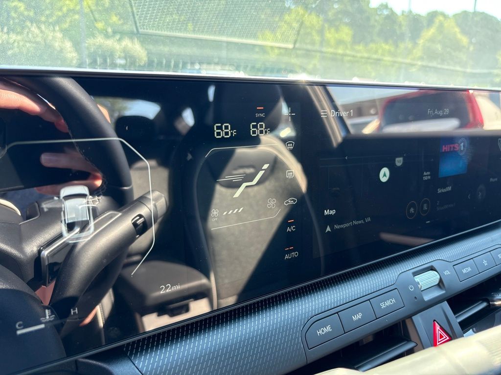2025 Kia K4 GT-Line photo 18