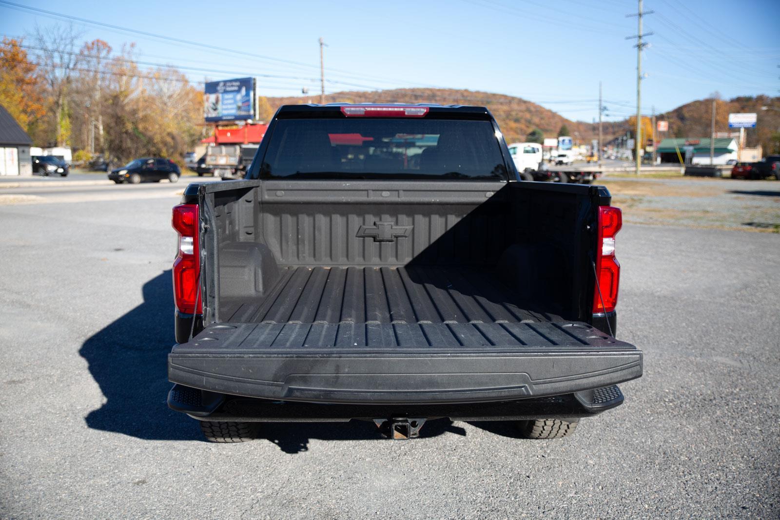 2022 Chevrolet Silverado 1500 Custom photo 4