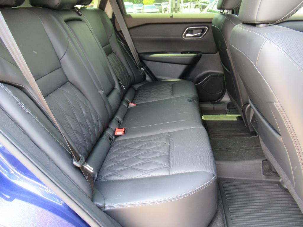 2023 Nissan Rogue Platinum photo 29