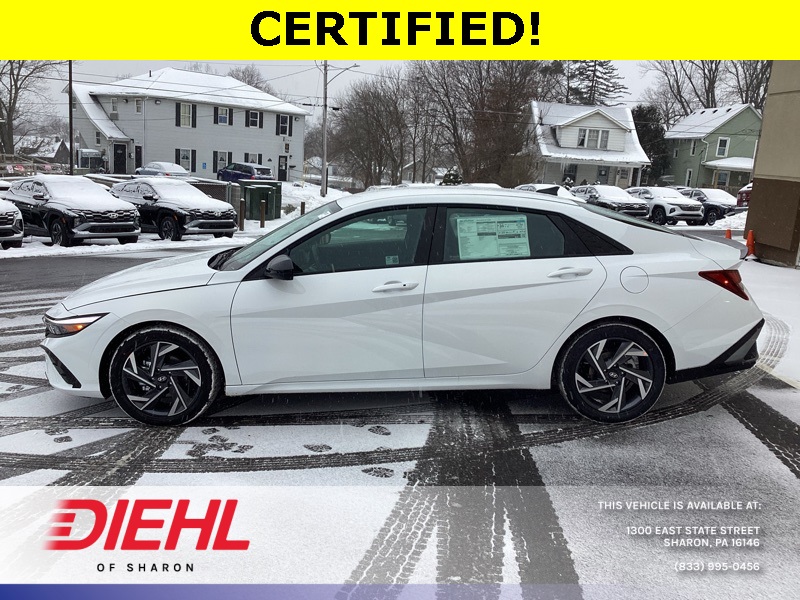 2025 Hyundai Elantra SEL Sport photo 4