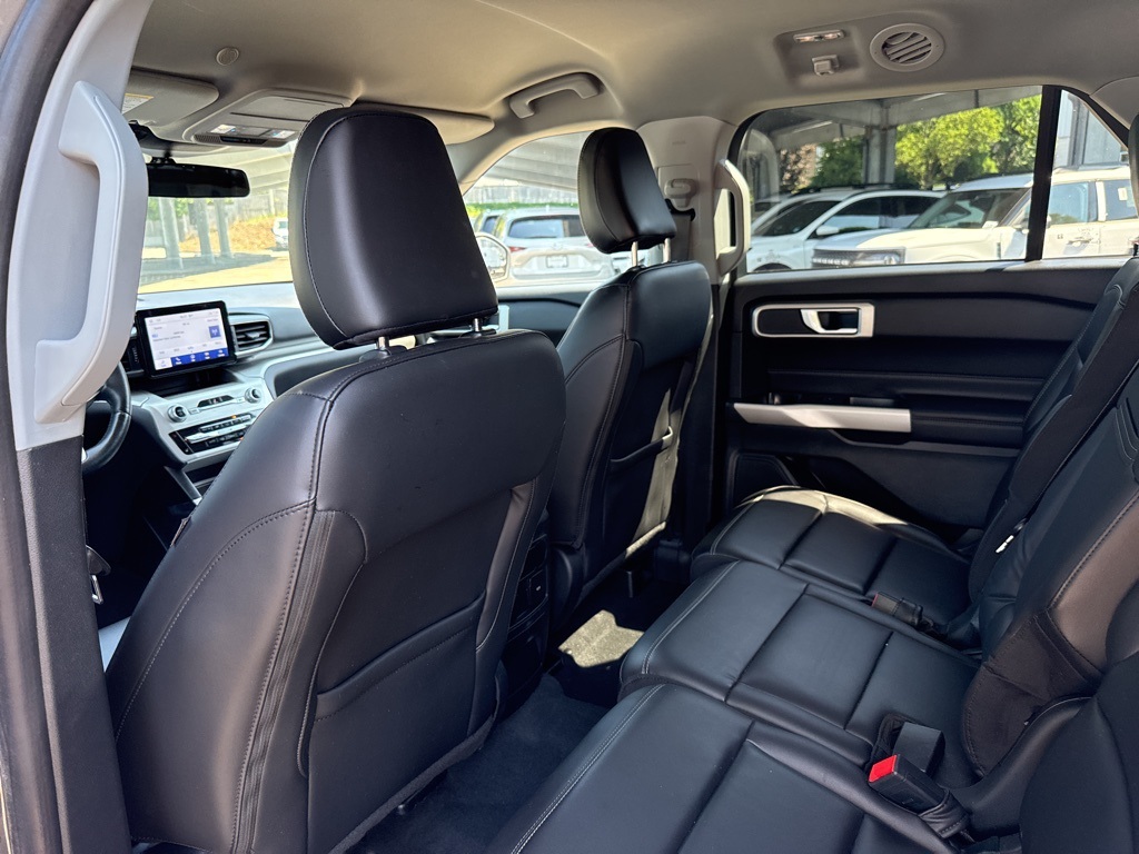 2022 Ford Explorer XLT photo 24