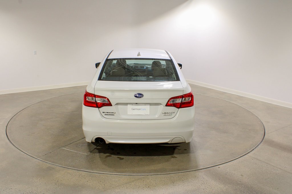 2017 Subaru Legacy 2.5i photo 3