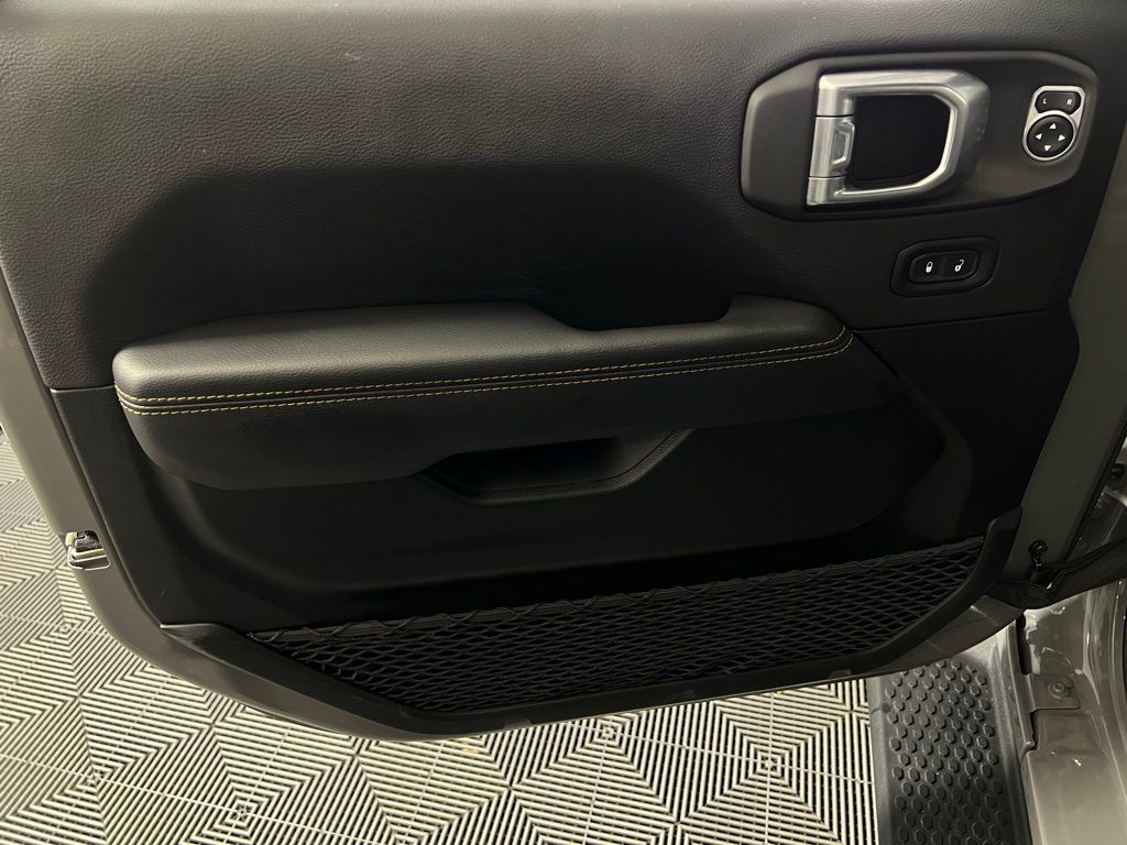 2022 Jeep Wrangler Unlimited Sahara High Altitude 4xe photo 22
