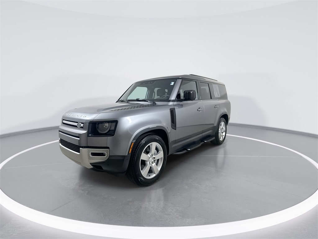 2024 Land Rover Defender S photo 4