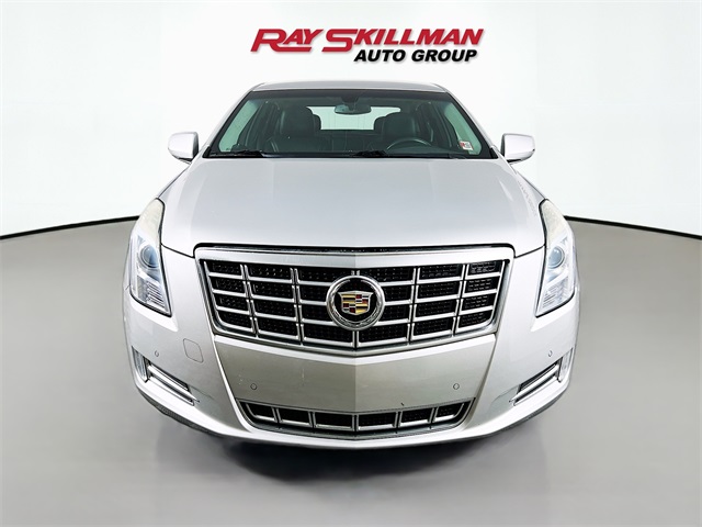 2015 Cadillac XTS Luxury photo 2