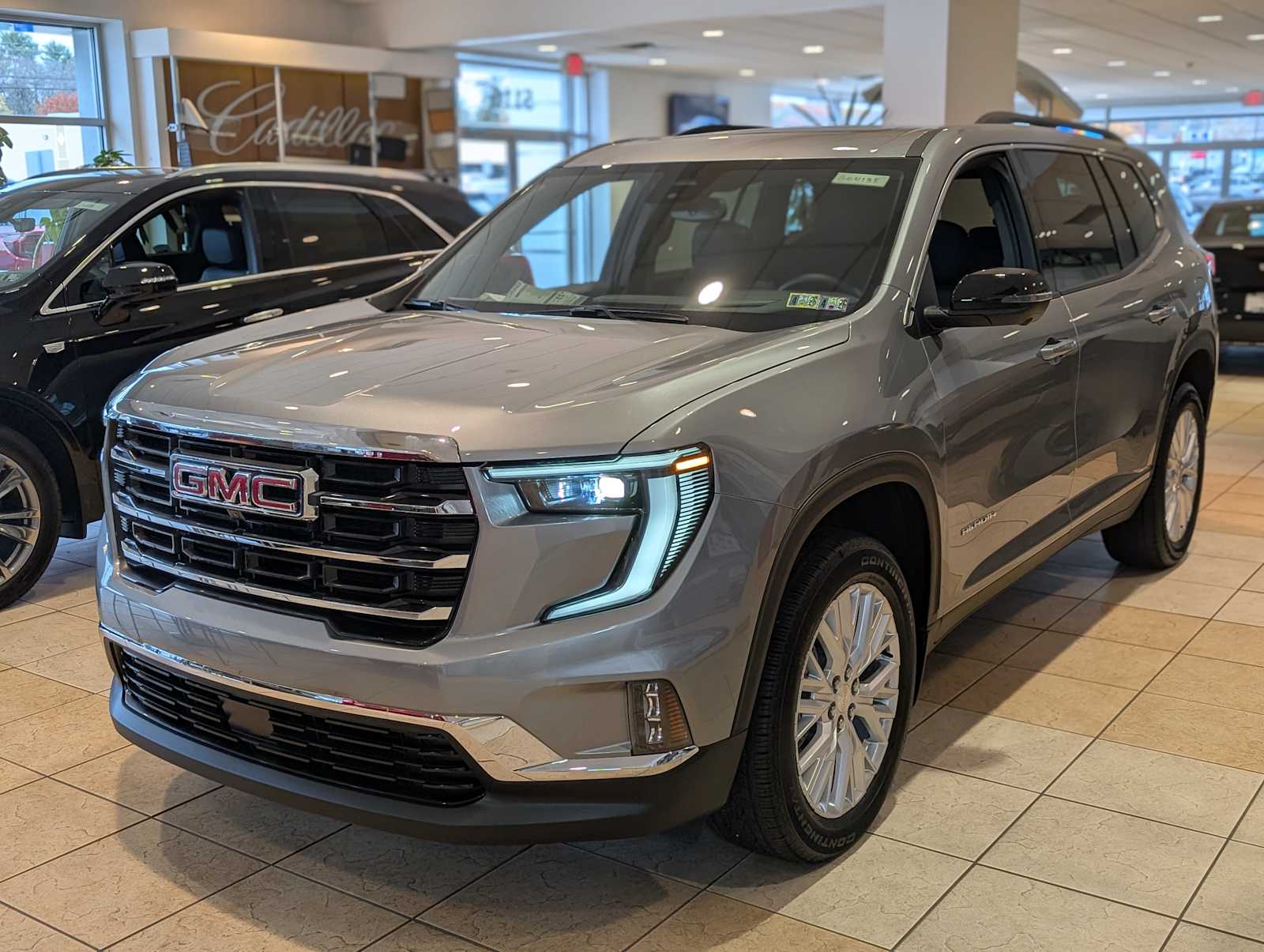 2025 GMC Acadia Elevation's photo