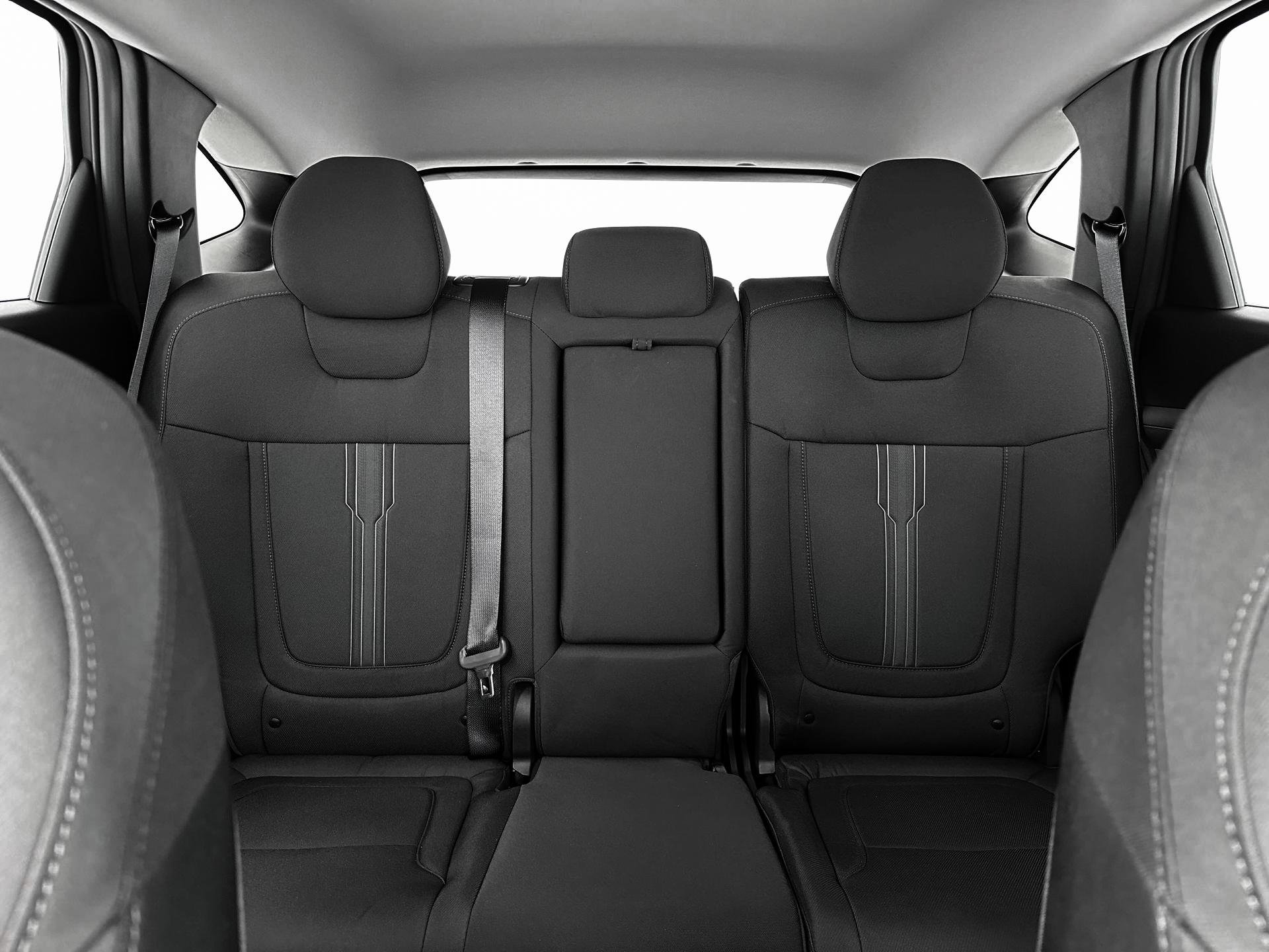 2025 Hyundai Tucson SEL photo 16