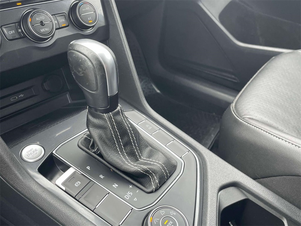 2021 Volkswagen Tiguan SE photo 29