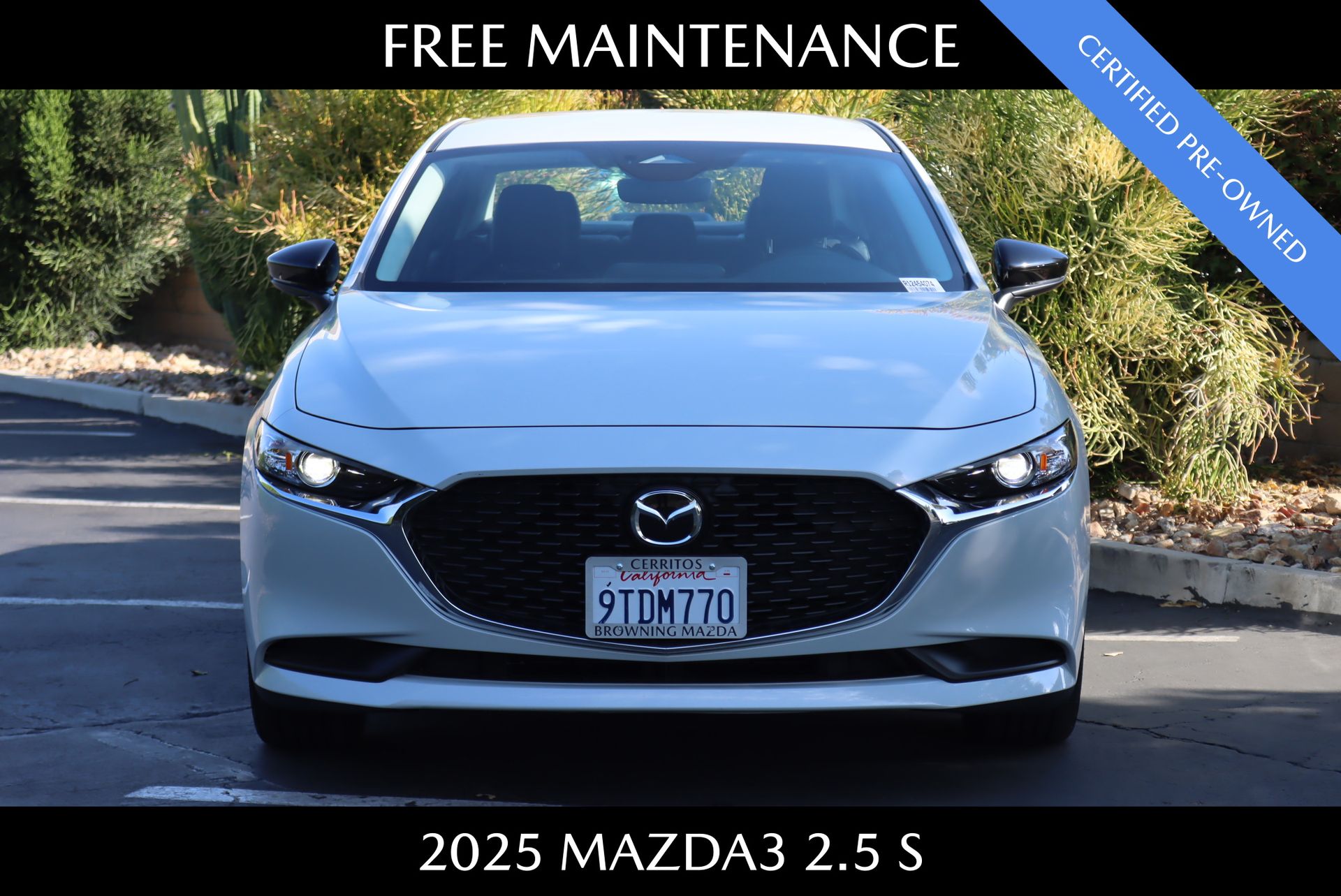 2025 Mazda Mazda3 2.5 Select Sport photo 3