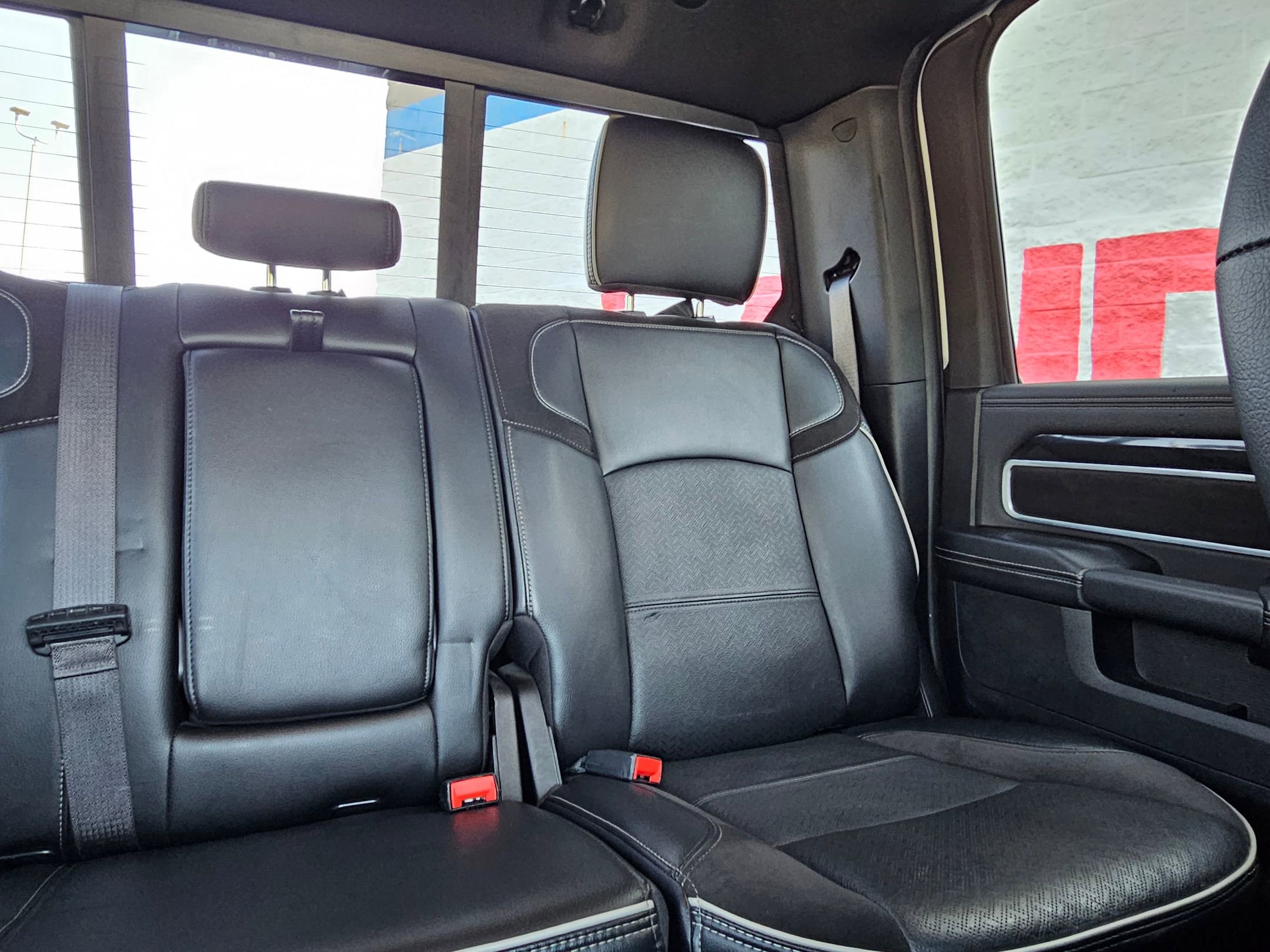 2022 Ram 2500 Laramie photo 25