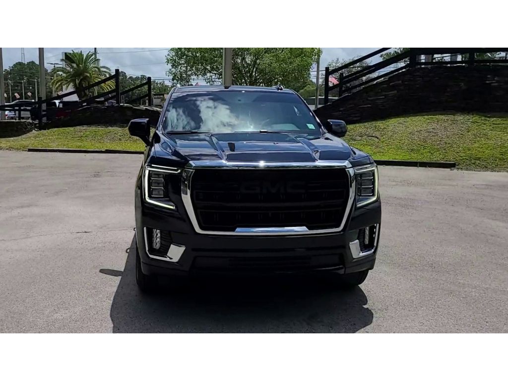 2022 Gmc Yukon SLE photo 3