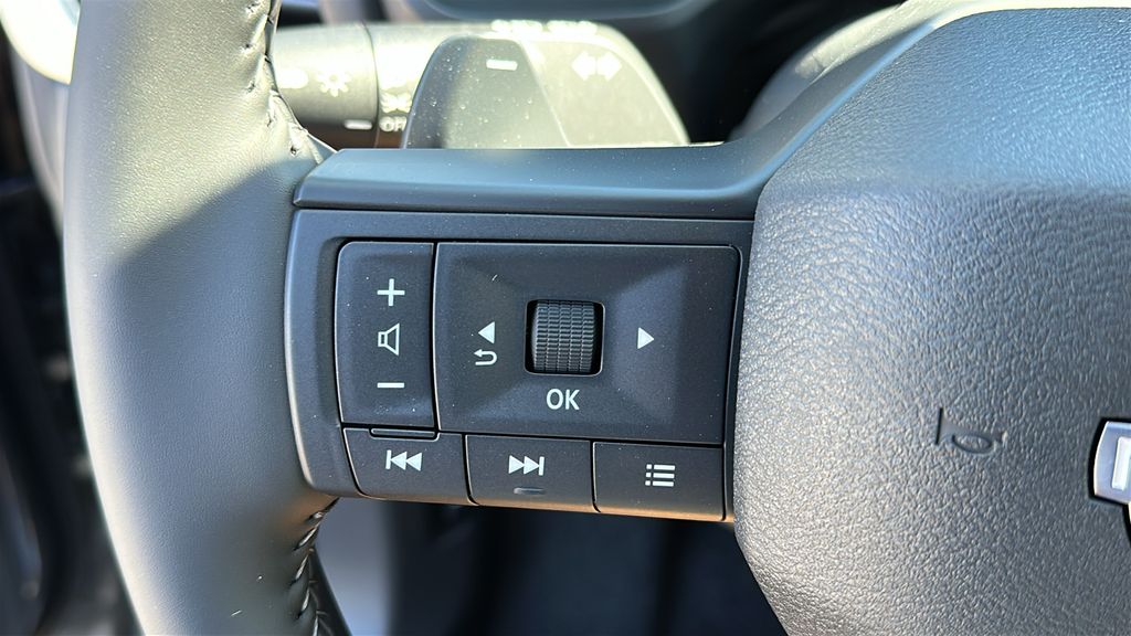 2026 Nissan Rogue SV photo 13