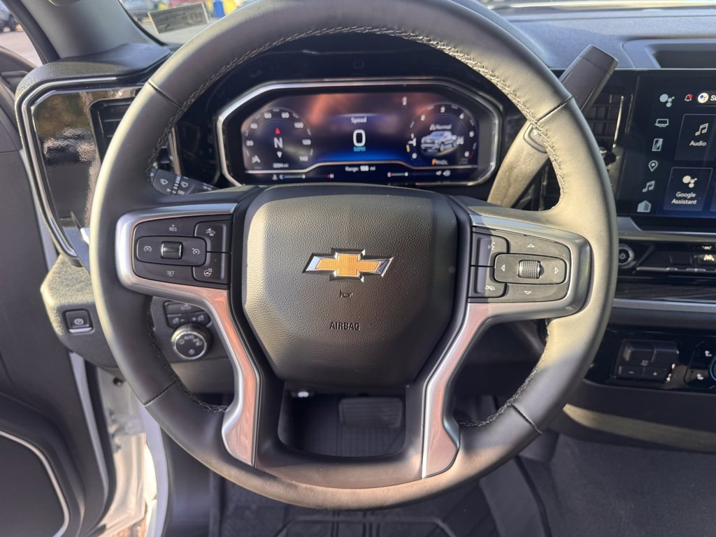 2025 Chevrolet Silverado 1500 LT photo 2