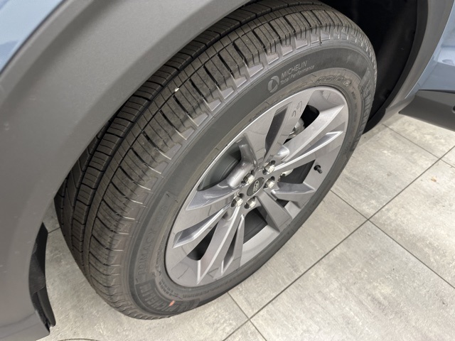 2025 Ford Explorer photo 39