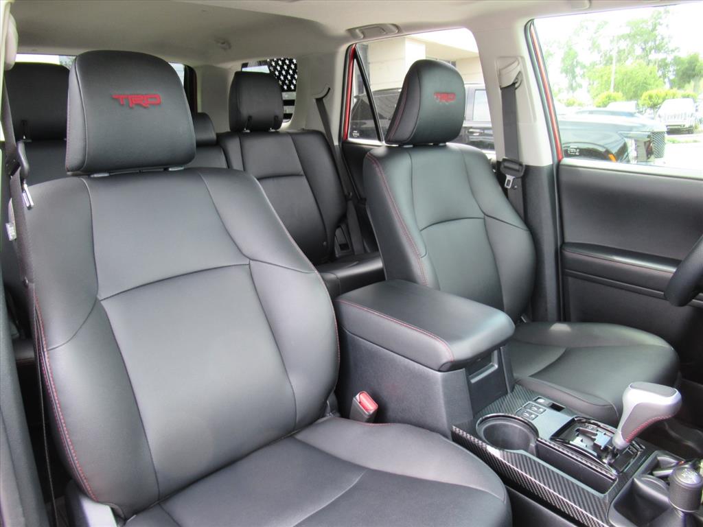 2023 Toyota 4Runner TRD Off-Road Premium photo 9