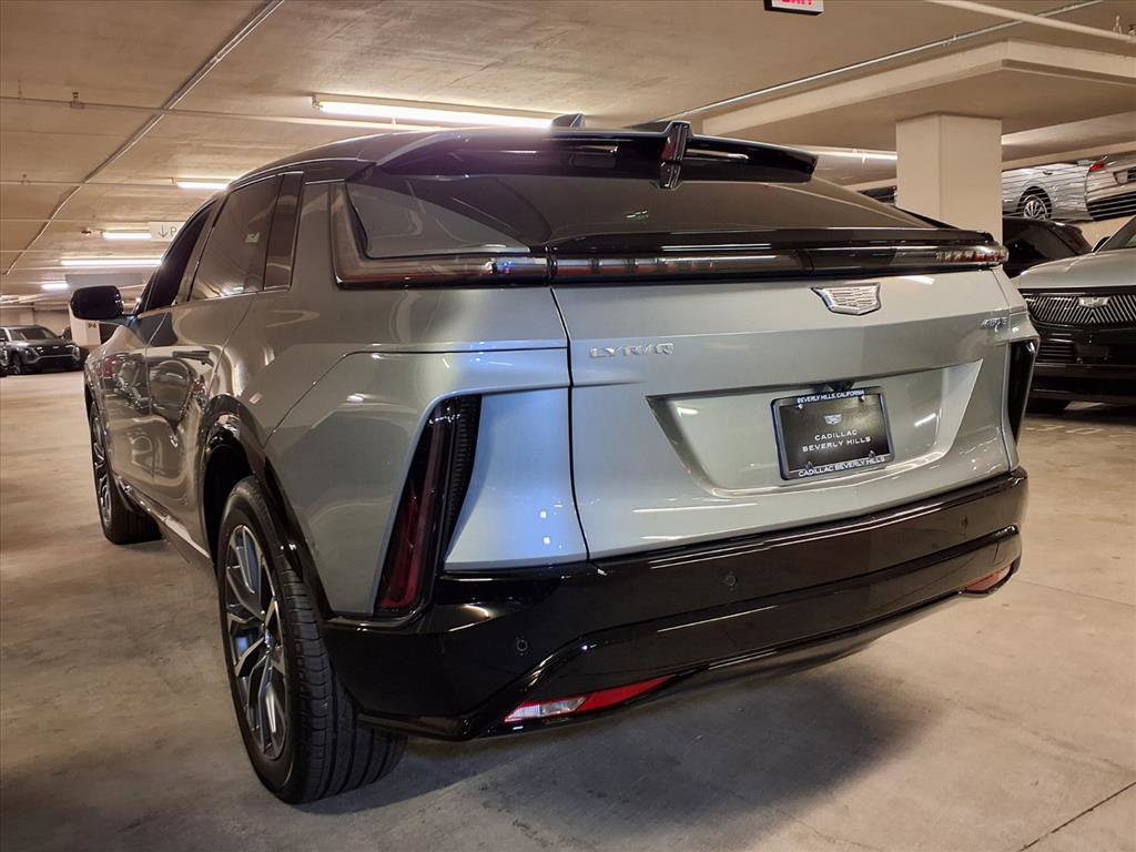 2025 Cadillac Lyriq Sport photo 10