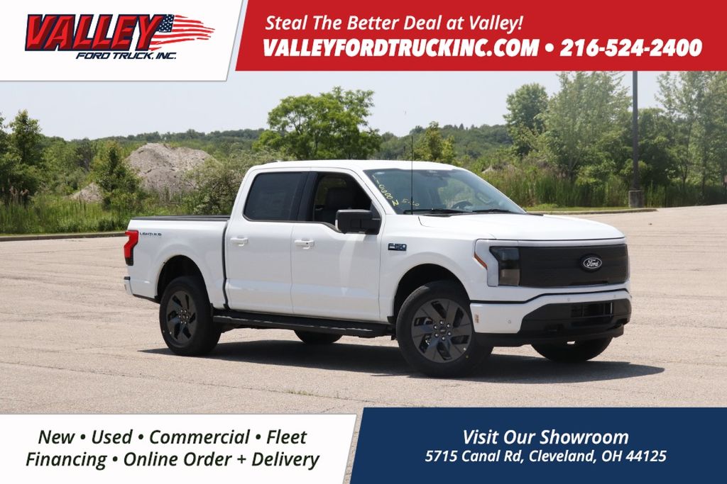 2025 Ford F-150 Lightning Flash's photo