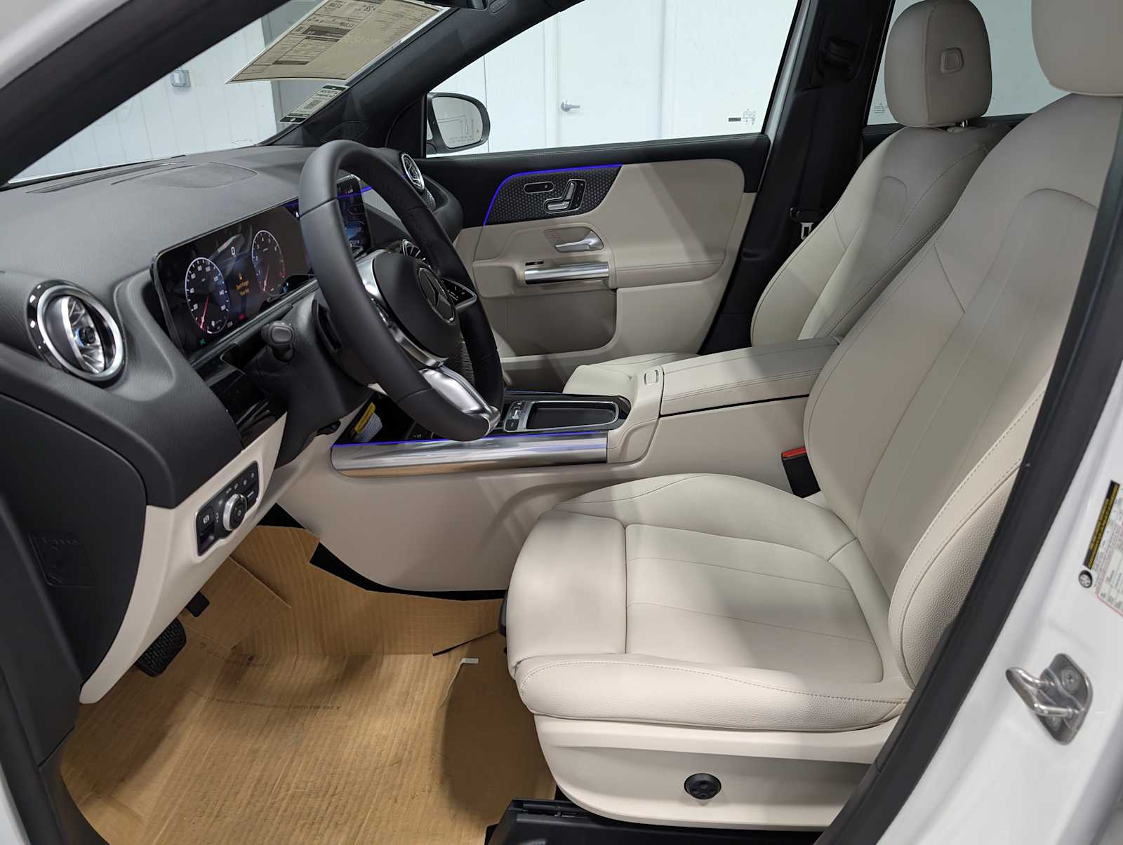 2026 Mercedes Benz GLA 250 4MATIC photo 4