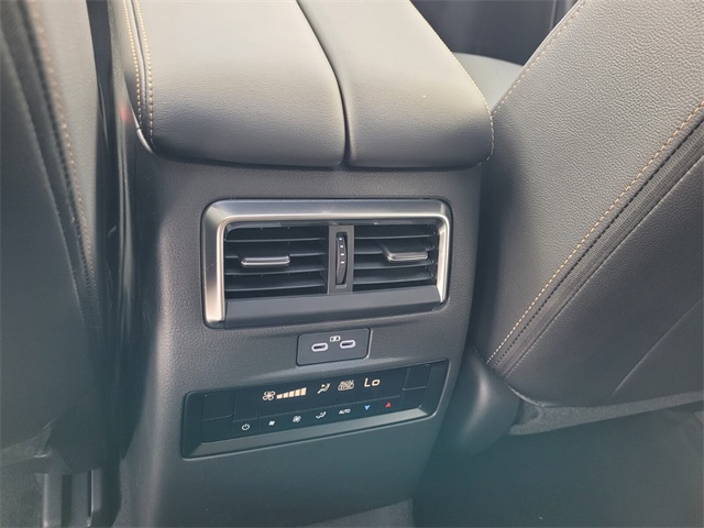 2025 Mazda CX-90 3.3 Turbo Preferred photo 8