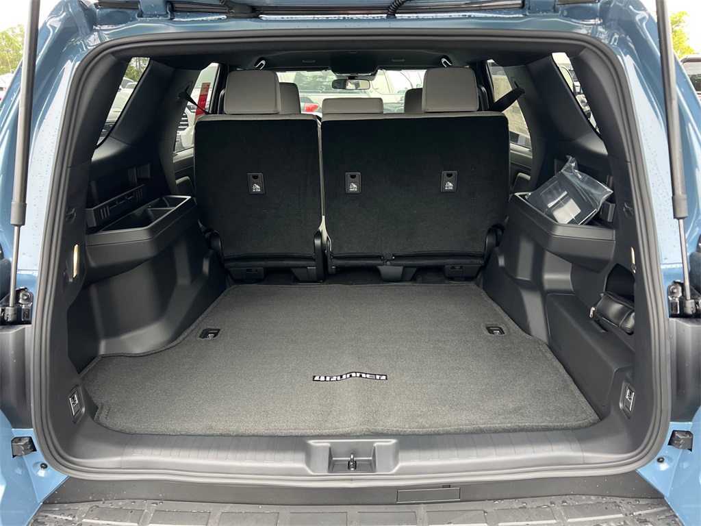 2025 Toyota 4Runner SR5 photo 18