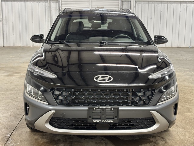 2022 Hyundai Kona Limited photo 2