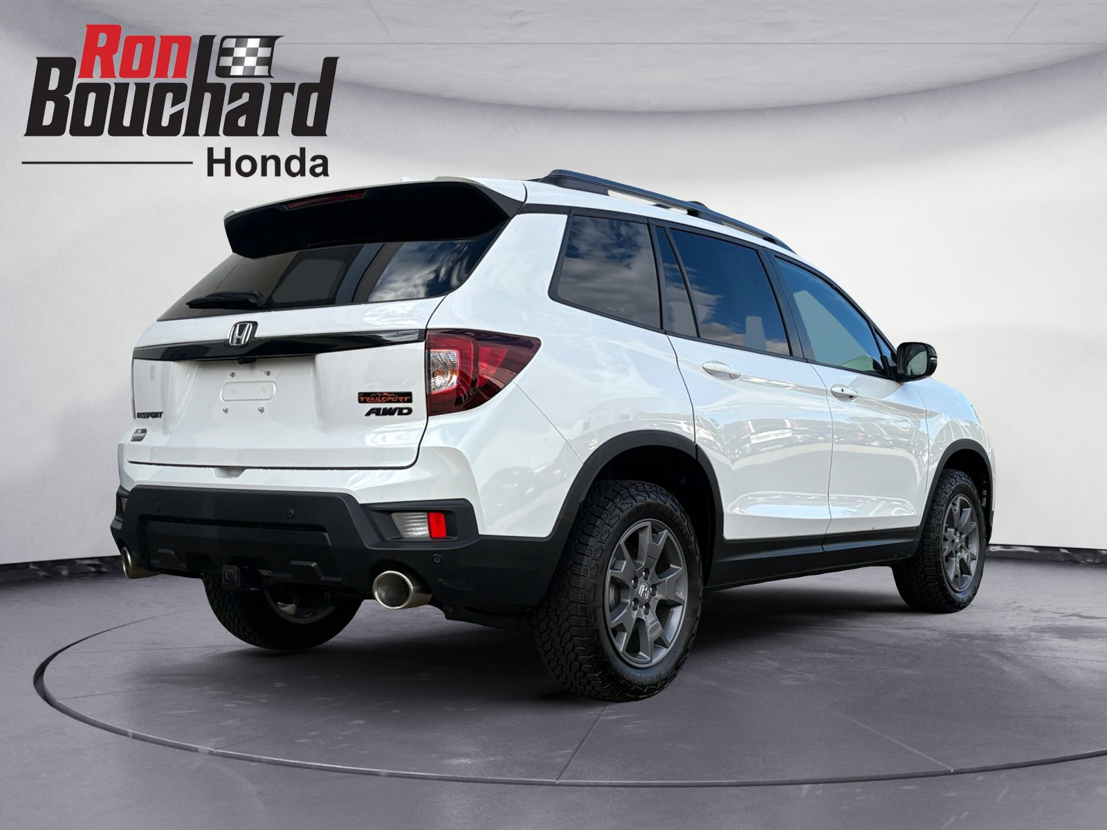 2025 Honda Passport TrailSport photo 2